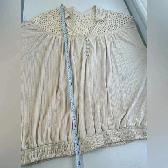 gimmick by‎ Bke Crotchet V-Neckline  long sleeves Boho Top Sz L - Picture 10 of 11